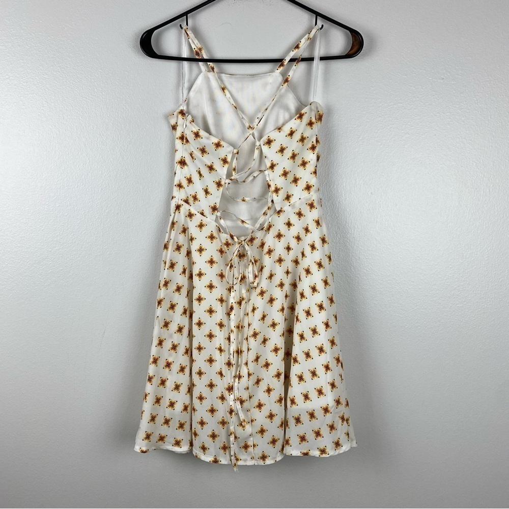 Lulu's Bloom of Youth Ivory Print Apron Neck Open Back Skater Mini Dress Size XS - Picture 6 of 10